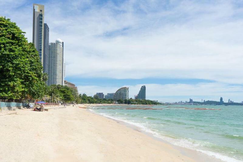 Appartamento Ar Aeras Pattaya Esterno foto