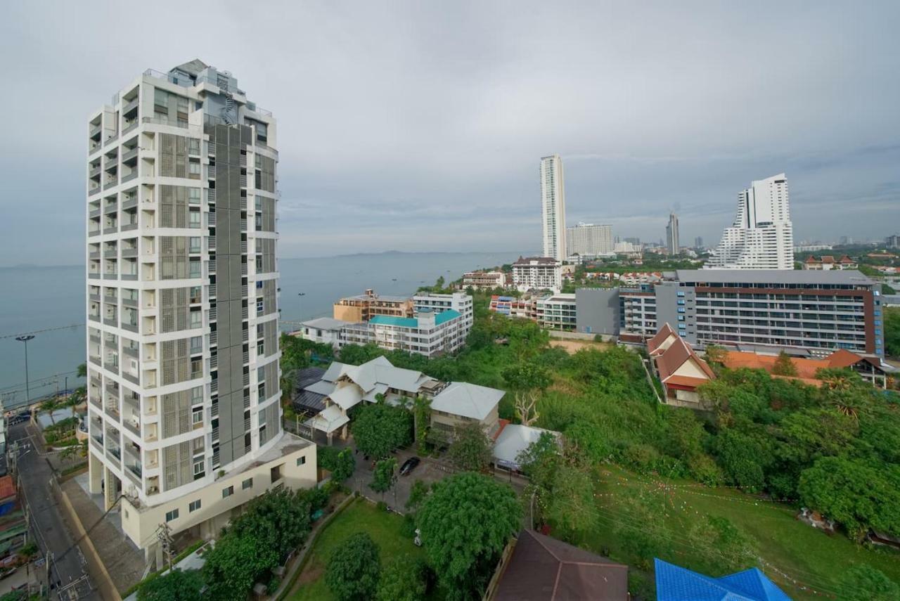 Appartamento Ar Aeras Pattaya Esterno foto