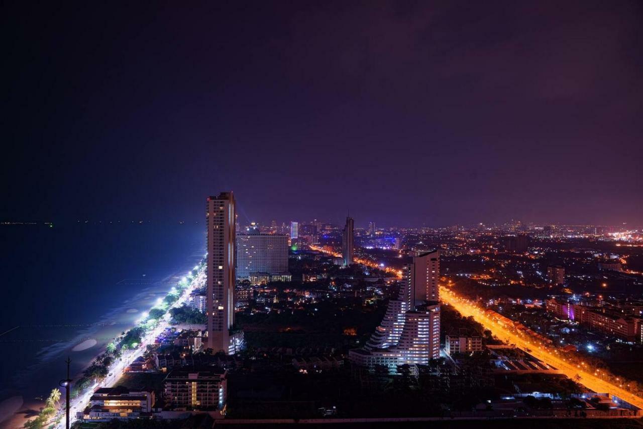 Appartamento Ar Aeras Pattaya Esterno foto